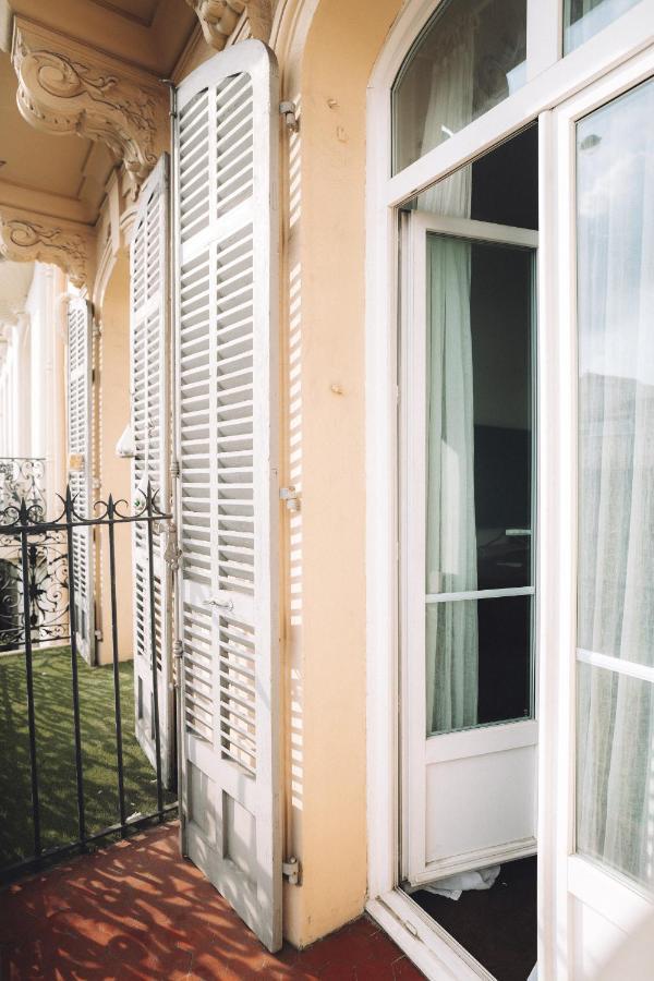 Cannes Centre Ville- Bel Appartement Studio + Mezzanine Ngoại thất bức ảnh
